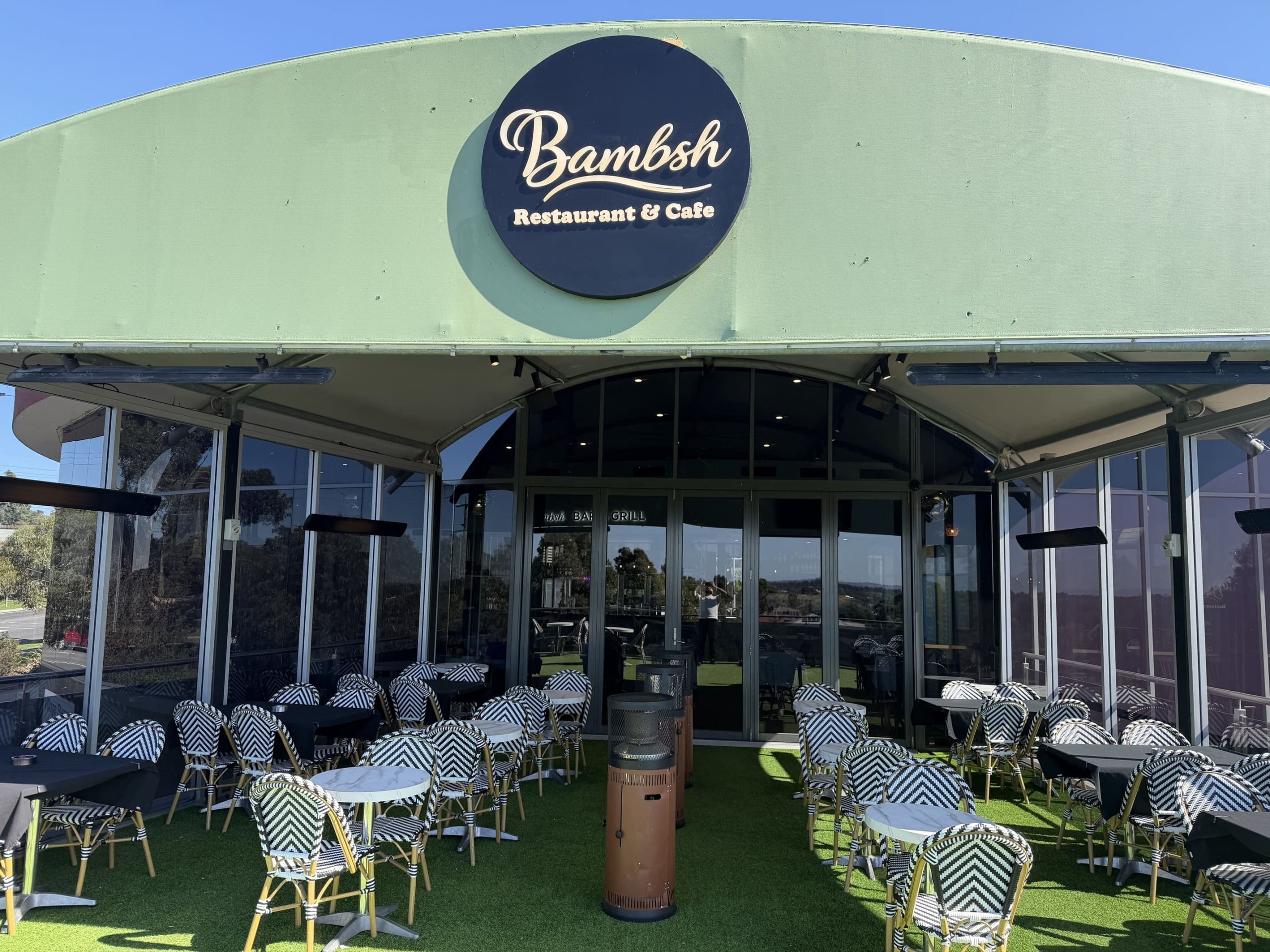 Outdoor seating at Bambsh